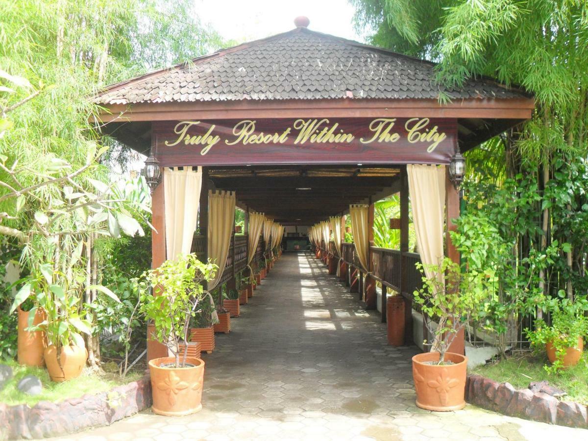 Hotel Pantai Gapura Macáçar Exterior foto