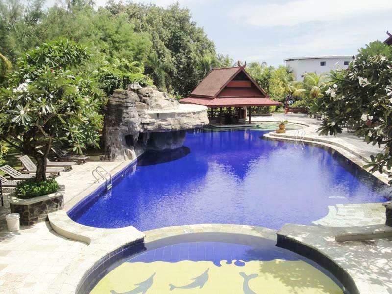 Hotel Pantai Gapura Macáçar Exterior foto
